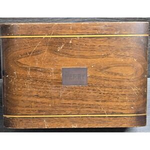 Vintage Perry Genuine American‎ Walnut Wood Jewelry Keepsake Box Lock Inlay